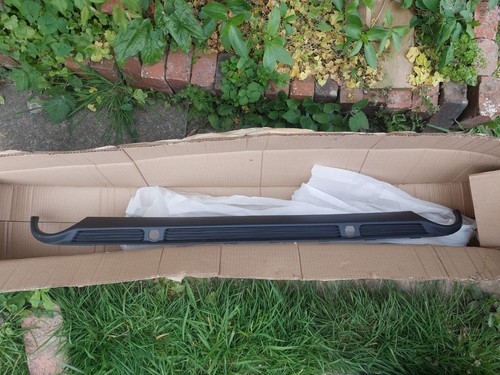 Rear bumper bar lower - rear,