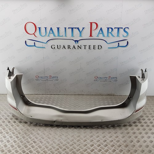 Ford mondeo estate - rear, bumper